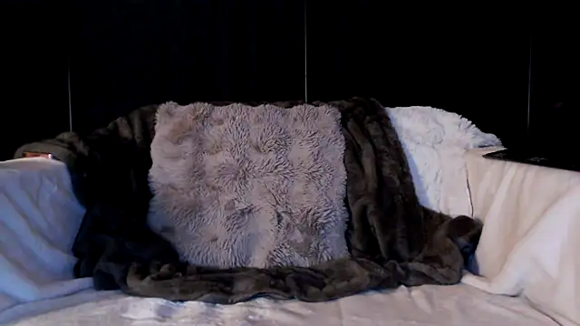 Zoe Fisher online show from October 22, 2025, 6:18 pm