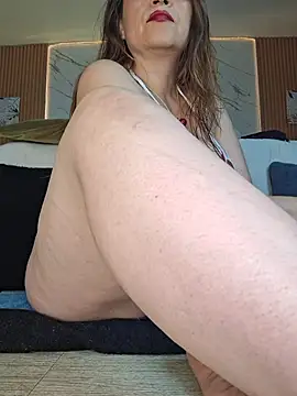 Lady Sofhia online show from December 17, 2025, 8:36 pm