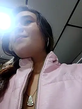 miss berlyn online show from January 8, 2026, 3:12 am