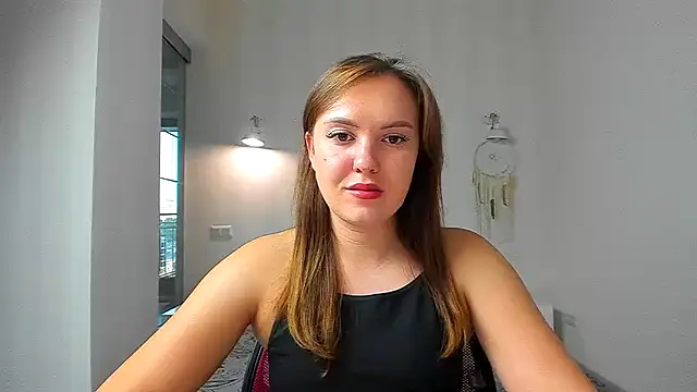 Snapshot of EmmaNorman chatting on September 8, 2025, 3:55 pm EmmaNorman online show from September 8, 2025, 3:55 pm