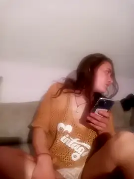 Snapshot of Ittoxx99 chatting on October 30, 2025, 2:10 am Ittoxx99 online show from October 30, 2025, 2:10 am