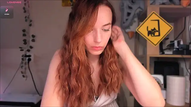 elilybby online show from July 18, 2026, 5:43 pm