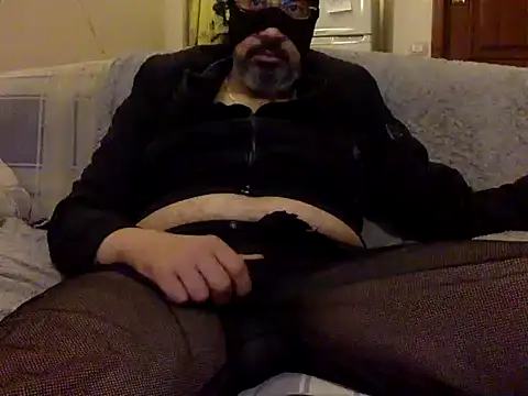 Snapshot of CaiBull chatting on March 10, 2026, 9:30 pm CaiBull online show from March 10, 2026, 9:30 pm