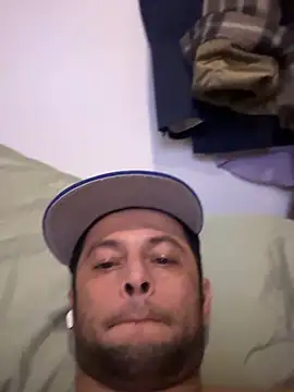 Snapshot of Carlosmauricio123 chatting on February 1, 2026, 2:21 am Carlosmauricio123 online show from February 1, 2026, 2:21 am