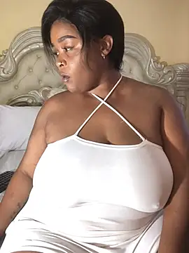 KINKYBOOTI22 online show from May 2, 2026, 10:31 am