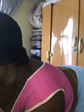 Snapshot of KINKYBOOTI22 chatting on March 25, 2026, 9:19 am KINKYBOOTI22 online show from March 25, 2026, 9:19 am