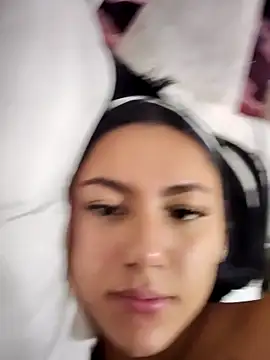 Megara 25 online show from November 9, 2025, 2:48 am