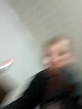 Snapshot of Johan199118 chatting on November 18, 2025, 8:01 pm Johan199118 online show from November 18, 2025, 8:01 pm