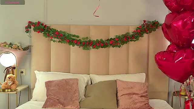 AdoraCortes online show from February 22, 2026, 5:10 am