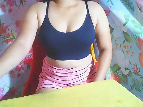 Katie Winslet online show from February 19, 2026, 12:18 am