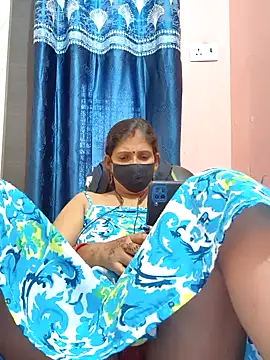 Snapshot of Sonalihot_ chatting on October 14, 2025, 6:47 am Sonalihot online show from October 14, 2025, 6:47 am