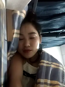 Snapshot of besa4 chatting on December 3, 2025, 10:09 pm besa4 online show from December 3, 2025, 10:09 pm