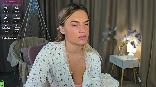 Marie Ellie online show from October 1, 2025, 1:55 am