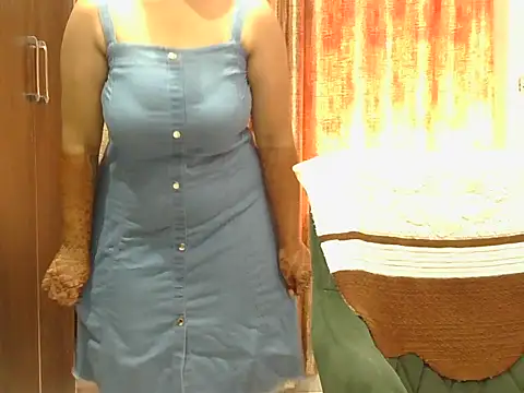 Roxy sweety  online show from October 9, 2025, 5:30 am