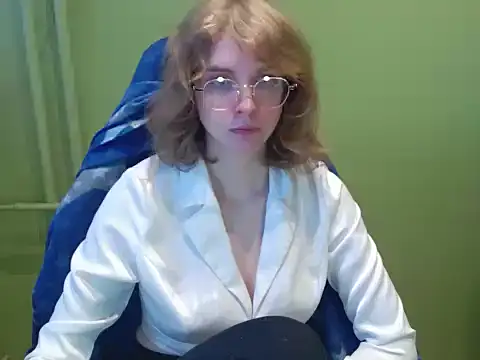 juicyPenny online show from January 7, 2026, 7:46 am