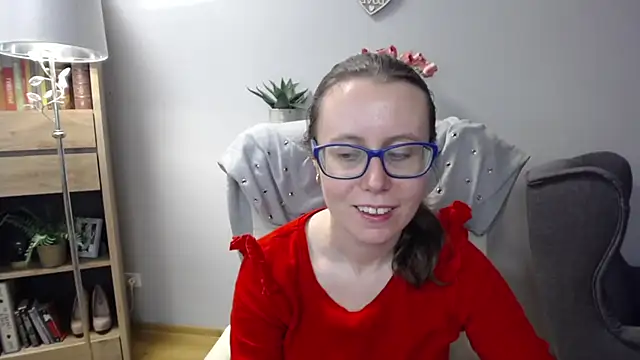 sweetxLizzy online show from April 13, 2026, 4:27 am