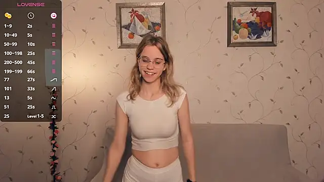 JoanBaggott online show from November 30, 2025, 7:36 pm