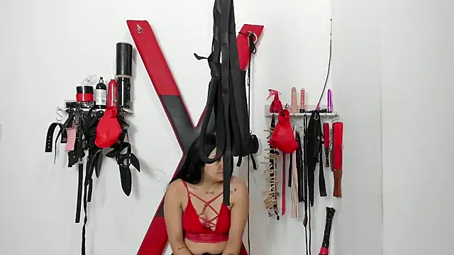 subextremobdsm online show from December 4, 2025, 10:25 am