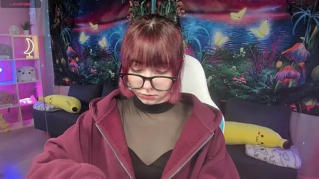 ClaraParks online show from November 14, 2025, 8:01 pm