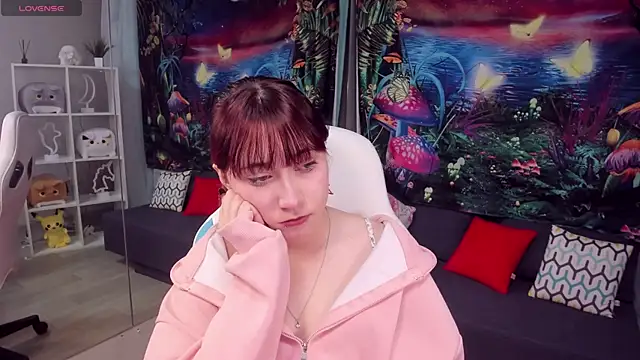 ClaraParks online show from November 21, 2025, 6:40 pm