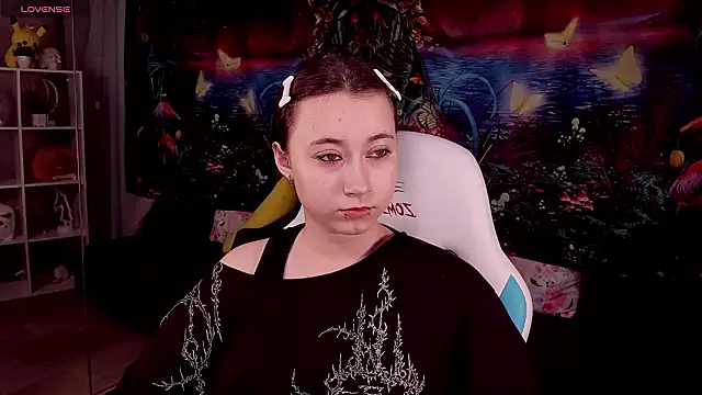 ClaraParks online show from March 26, 2026, 7:34 pm