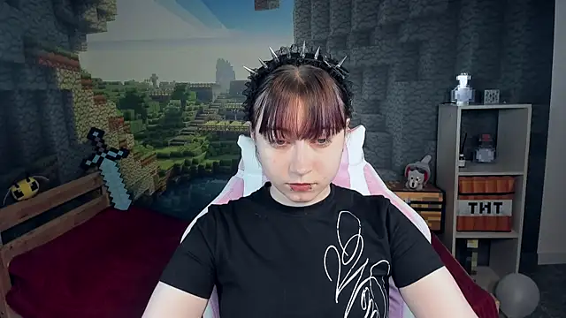 ClaraParks online show from March 25, 2026, 6:29 pm