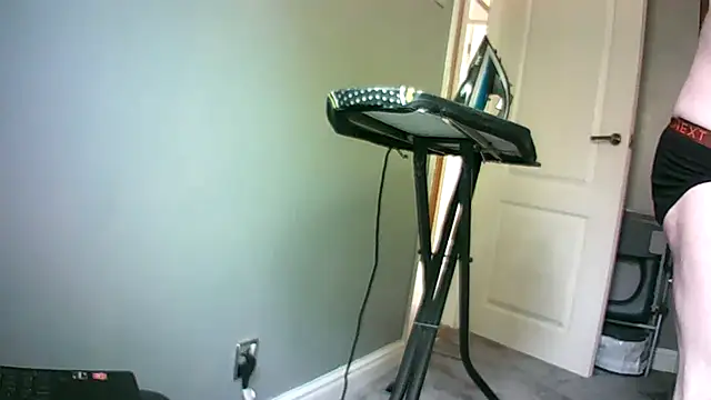 cockheart122 online show from June 15, 2026, 12:38 pm