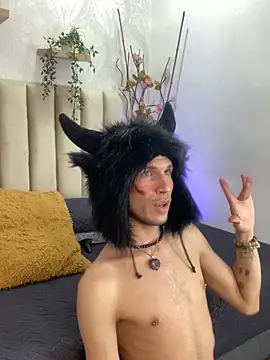 danny rios20 online show from February 25, 2026, 8:41 pm