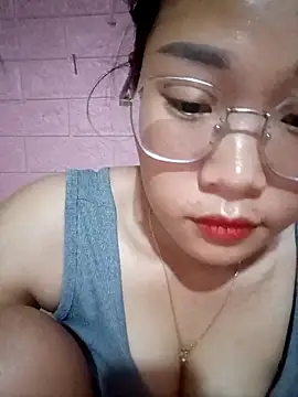 Snapshot of Maimai00 chatting on October 8, 2025, 3:19 am Maimai00 online show from October 8, 2025, 3:19 am