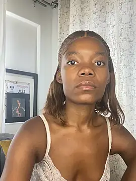 prettydollyy online show from March 13, 2026, 6:40 am