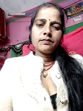 Cutreet online show from December 13, 2025, 8:04 pm