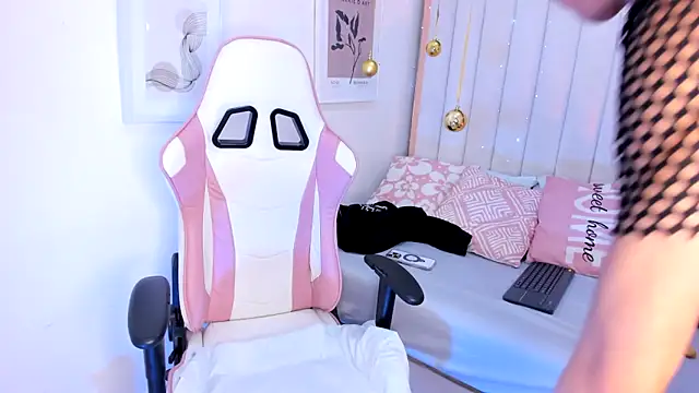 Jim twink online show from February 3, 2026, 7:41 pm