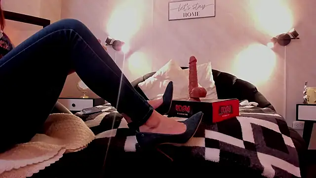 VidiaStons online show from October 21, 2025, 7:35 pm