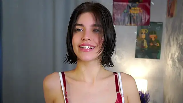 EleneButton online show from January 19, 2026, 5:11 am