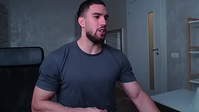 IvanHydee online show from October 28, 2025, 5:39 am