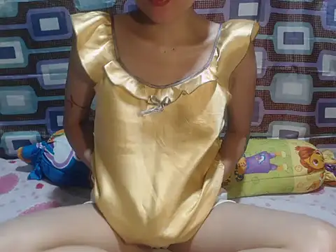 UrKitty lover18 online show from April 19, 2026, 12:17 pm