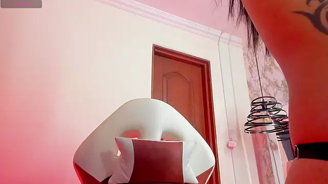 Snapshot of Sheilly_brown chatting on November 13, 2025, 7:07 pm Sheilly brown online show from November 13, 2025, 7:07 pm