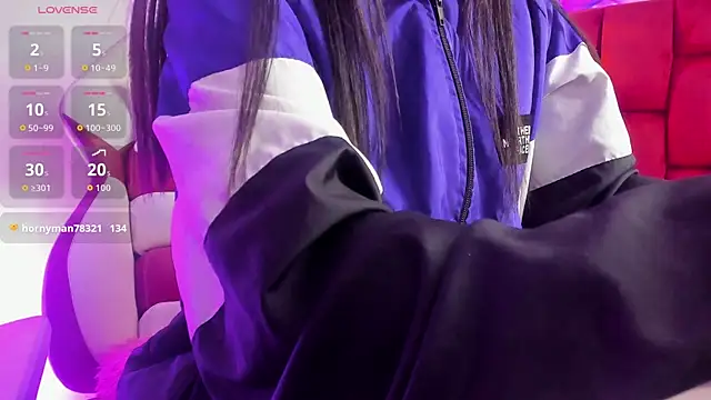 Snapshot of Sheilly_brown chatting on November 8, 2025, 8:56 pm Sheilly brown online show from November 8, 2025, 8:56 pm