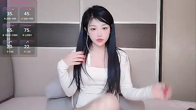 Snapshot of Coco--01 chatting on February 7, 2026, 1:13 am Coco--01 online show from February 7, 2026, 1:13 am