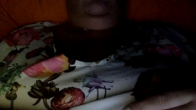 LaReginaNera online show from June 29, 2026, 3:24 am