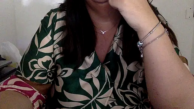 LaReginaNera online show from July 3, 2026, 12:33 pm