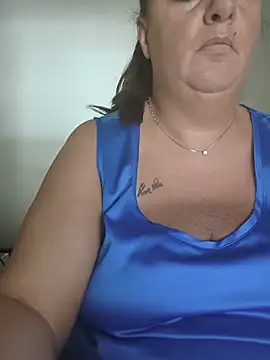 LaReginaNera online show from June 25, 2026, 10:53 am