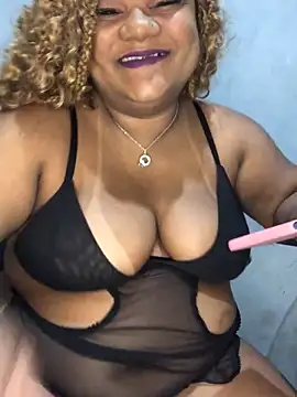 melcarioca1111 online show from November 14, 2025, 3:21 am