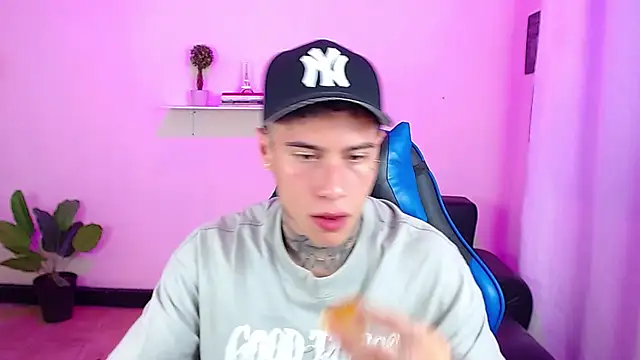 setthomas online show from November 7, 2025, 3:16 pm