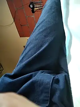 Snapshot of piter200520 chatting on October 5, 2025, 10:00 pm piter200520 online show from October 5, 2025, 10:00 pm