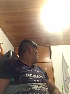 Snapshot of alexande_04 chatting on September 18, 2025, 4:59 am alexande 04 online show from September 18, 2025, 4:59 am