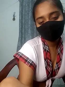 shrutee12 online show from November 11, 2025, 2:01 pm