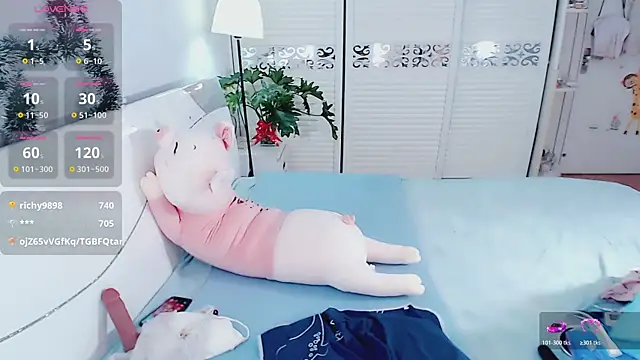 yaoyao-baby520 online show from January 9, 2026, 1:07 pm