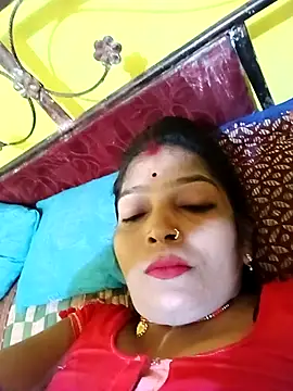 Snapshot of Samiya-143 chatting on October 17, 2025, 8:28 am Samiya-143 online show from October 17, 2025, 8:28 am