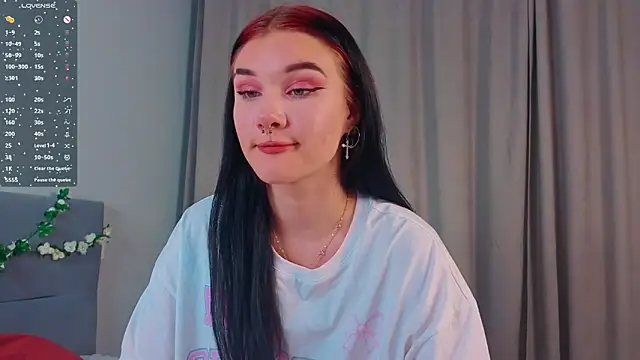 JenniferSullivan online show from October 7, 2025, 7:48 pm